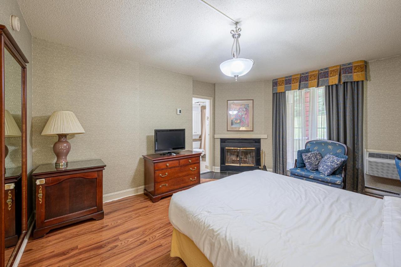 Le Domaine Chambre d'hôtel à Saint-Sauveur-des-Monts Extérieur photo