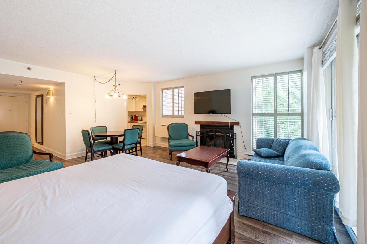 Le Domaine Chambre d'hôtel à Saint-Sauveur-des-Monts Extérieur photo