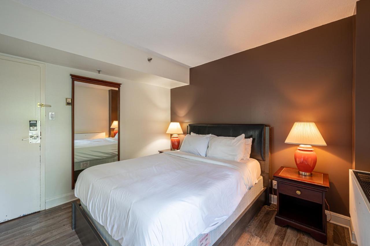 Le Domaine Chambre d'hôtel à Saint-Sauveur-des-Monts Extérieur photo
