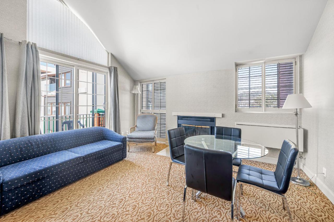 Le Domaine Chambre d'hôtel à Saint-Sauveur-des-Monts Extérieur photo
