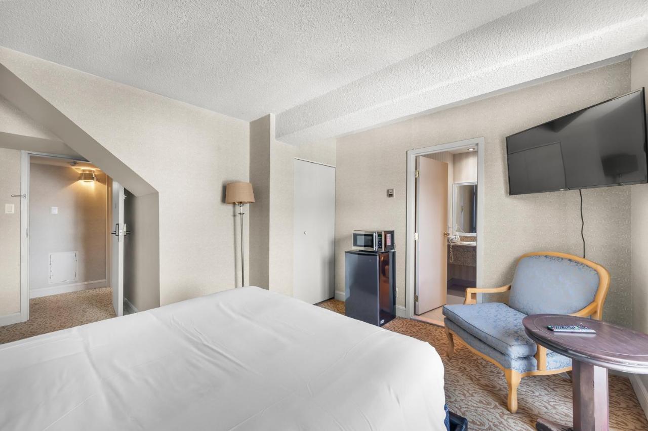 Le Domaine Chambre d'hôtel à Saint-Sauveur-des-Monts Extérieur photo